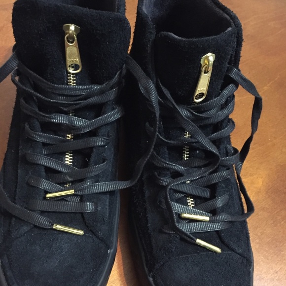 Converse all stars NWOT black suede w pockets - Picture 3 of 7